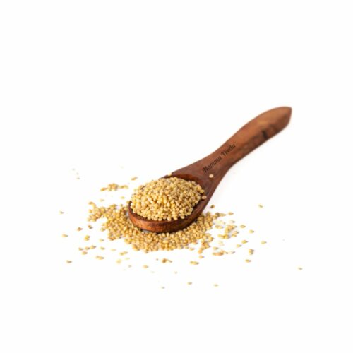 namma-veedu-foxtail-millet-in-spoon