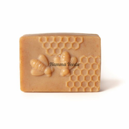 namma-veedu-handmade-kasthuri-manjal-soap-unpacked